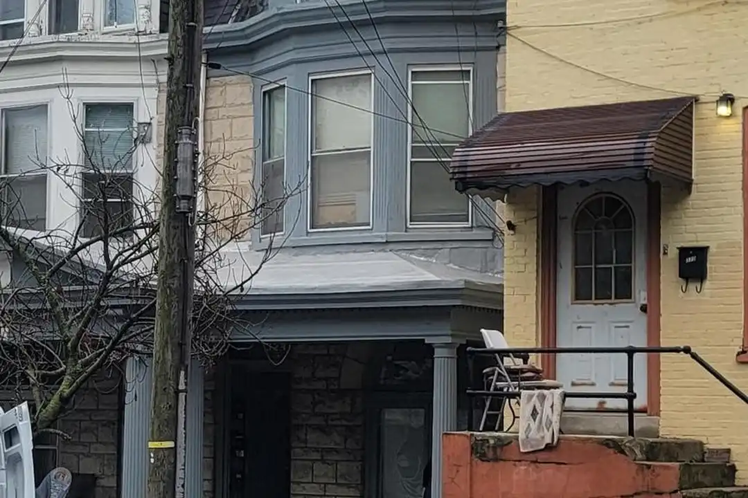 324 Spring St #3 – photo 1 of 26
