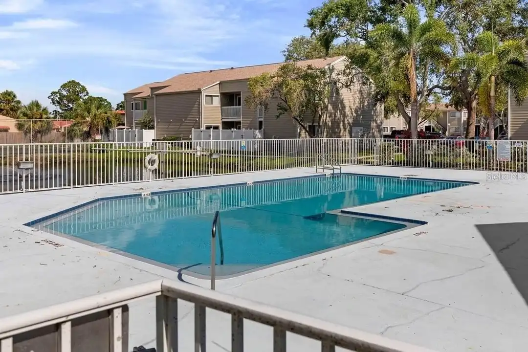 7298 Ulmerton Rd #605 - More