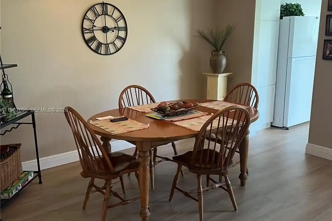Apartment in Homestead - View 3