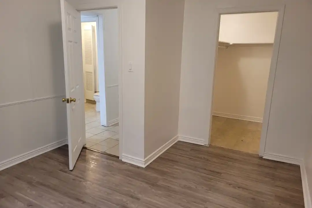 535 S Quitman St unit B – pohled 2