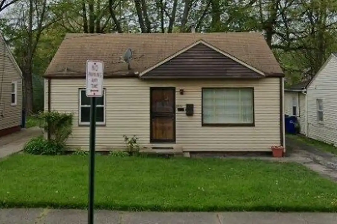 4436 E 144th St – photo 1