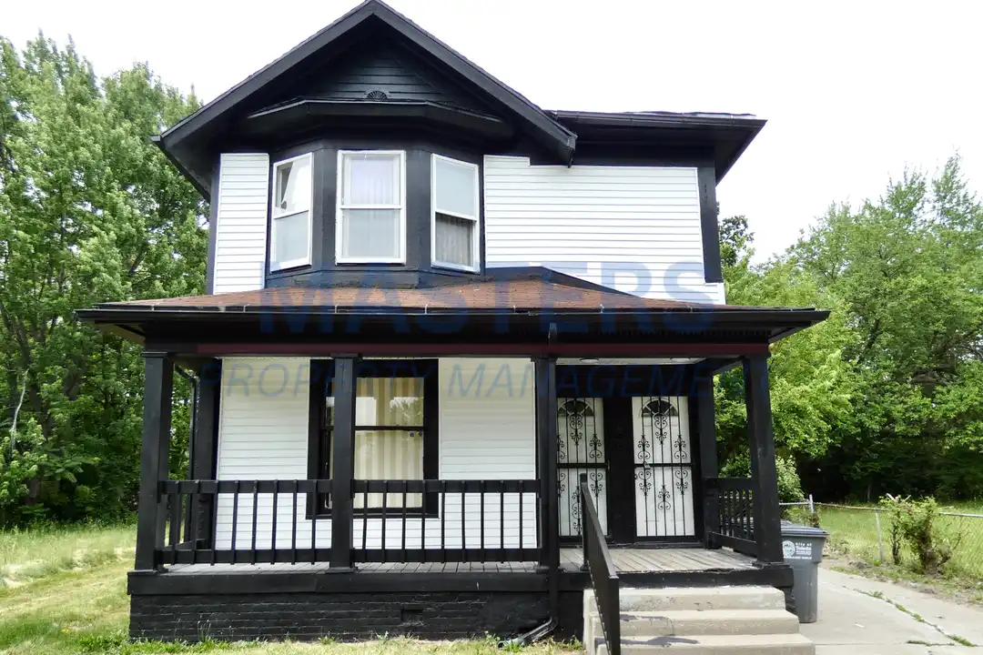 1026 Oakwood Ave unit Lower – photo 1