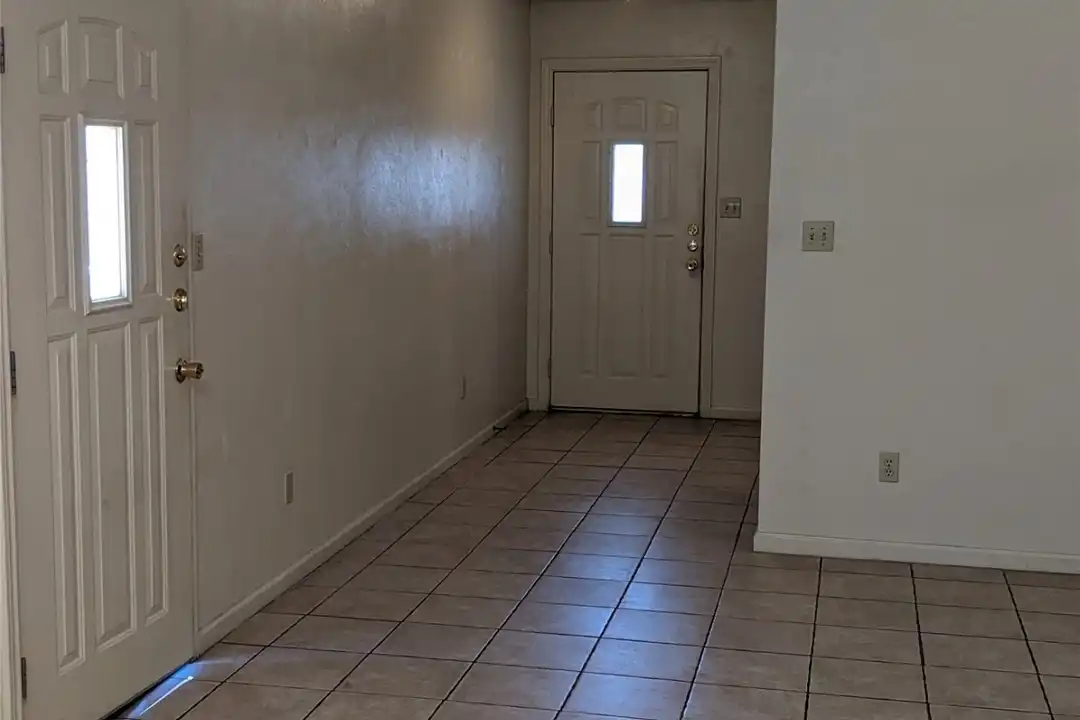 House in San Marcos - View 3
