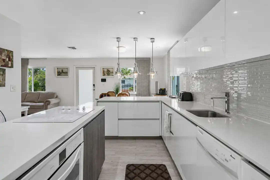 100 NW 41st St - View 2