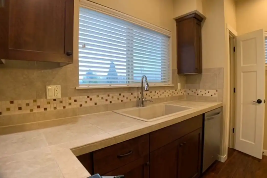 13905 SW Meridian St unit # 310 - View 4