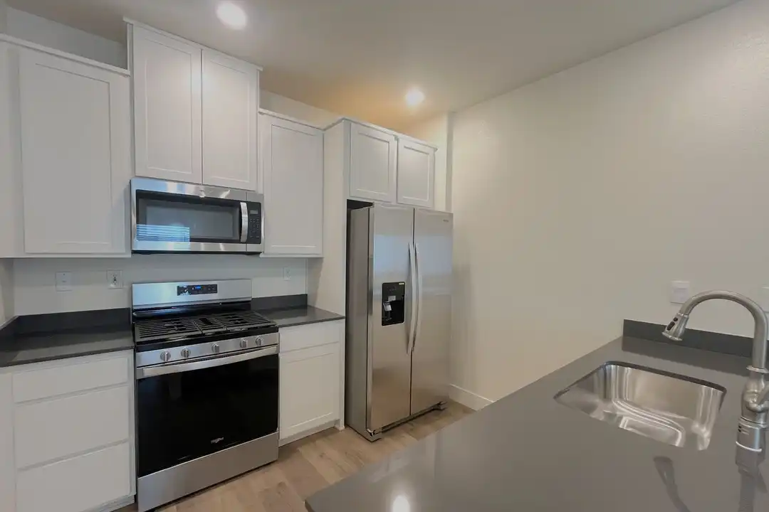 1612 Prancer St unit 3 - View 3
