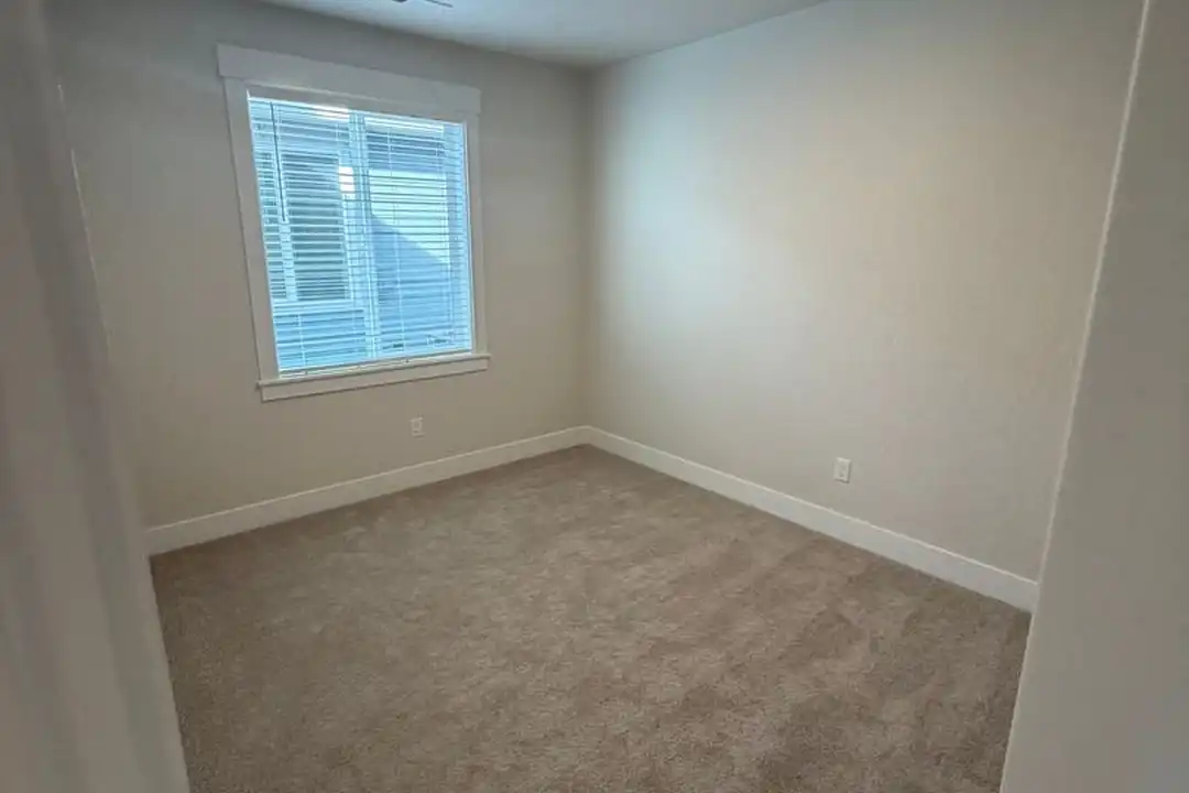 3443 E Fitz Roy St - More