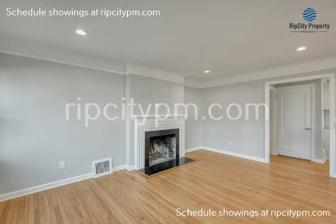 2521 SE 64th Ave - More