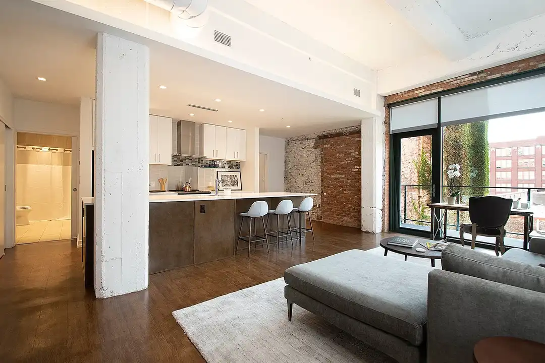 Apartment in Cleveland, Downtown Cleveland, Cuyahoga - View 4