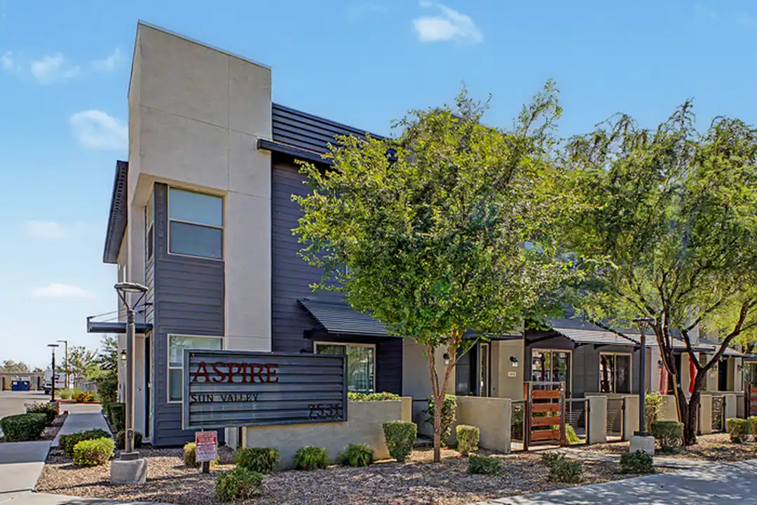 Apartment in Mesa - View 3