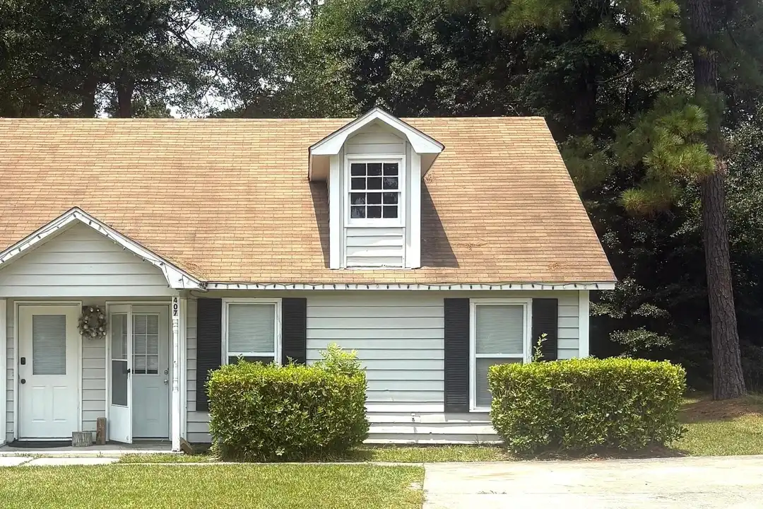 407 Lennon Dr – photo 1