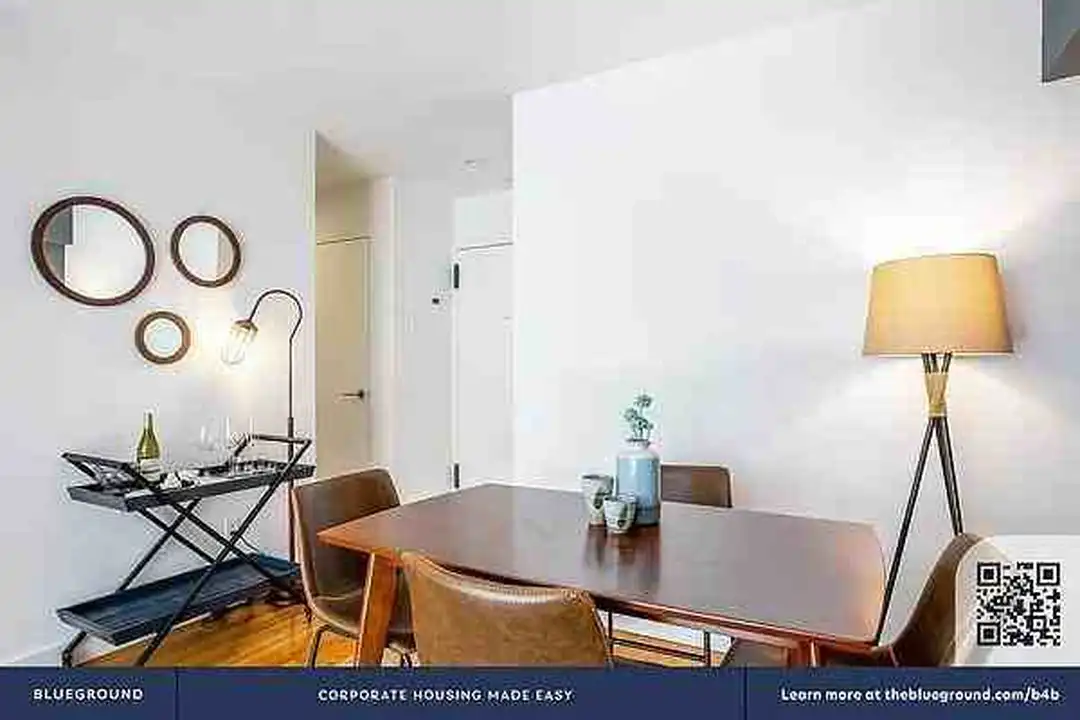 101 W 15th St unit 205 – pohled 5