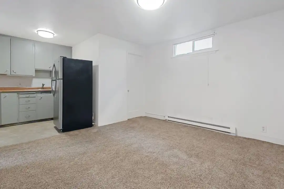 9221 35th Ave SW unit Unit 2 - View 3