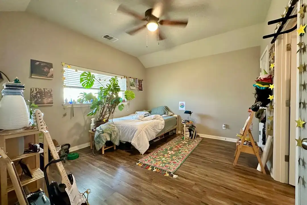 220 Church Ave - View 6
