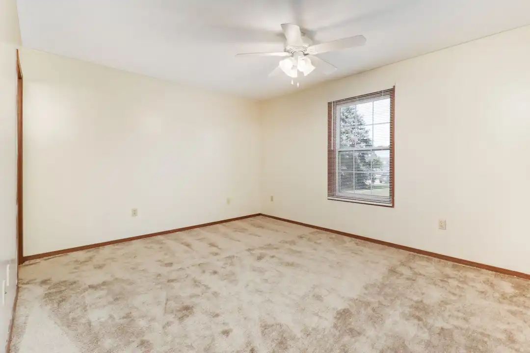 1 Christopher Way unit 3-10 – photo 1