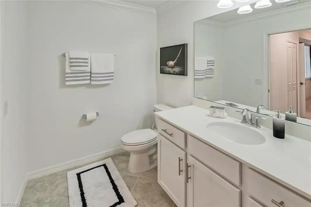 6046 National Blvd #436 - More