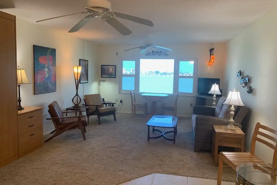 4750 Cove Cir unit 406 - More