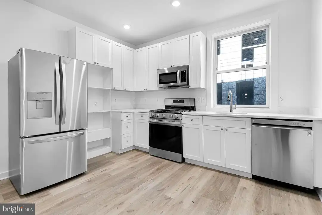 1712 3rd St NW unit 1 – photo 1