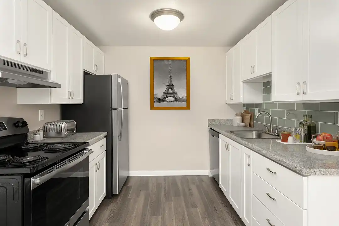Astoria - View 3