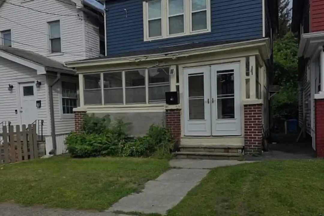 19 Pennsylvania Ave – photo 1
