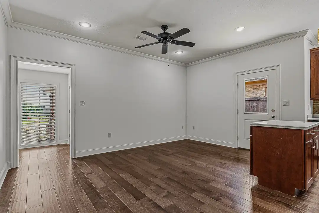 1016 Villa Dr unit A - More