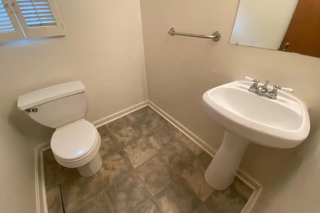 6411 E Halbert Rd - View 6