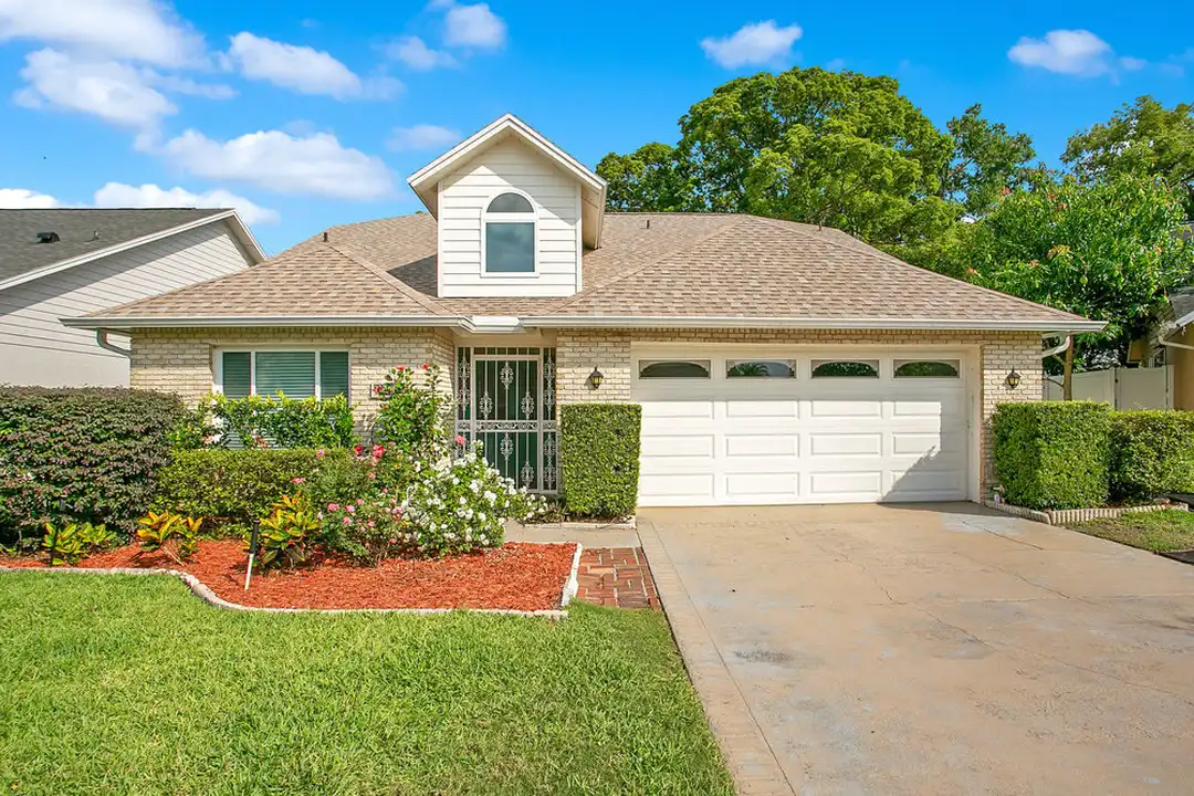 3411 Windy Wood Dr – pohled 2