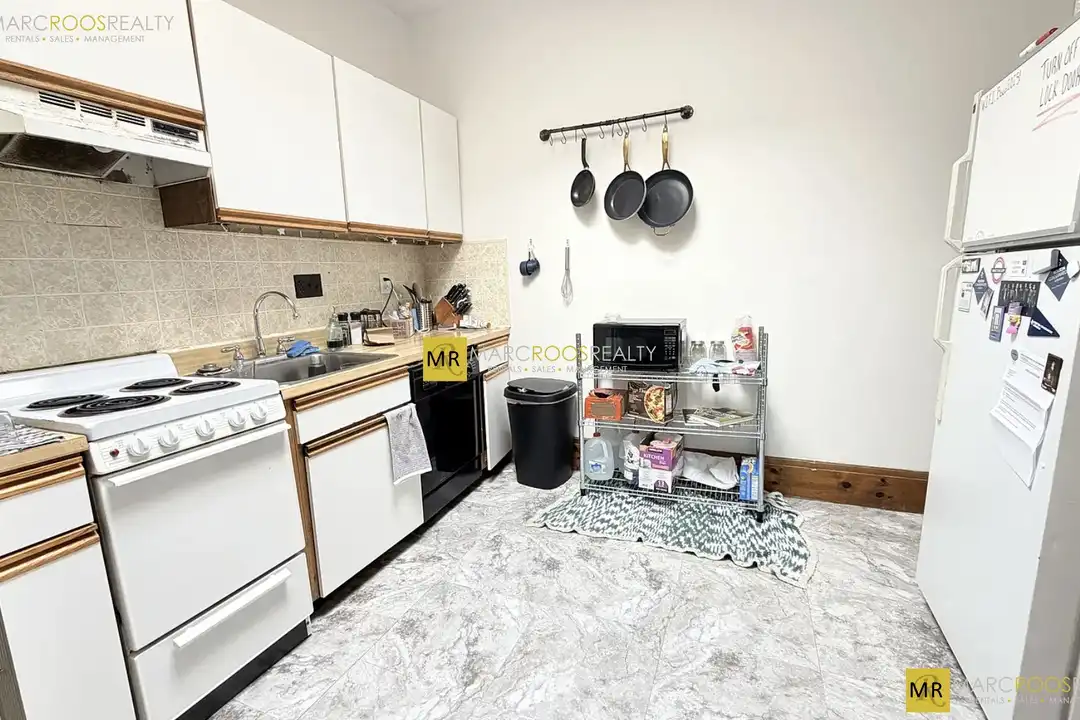 17 Aberdeen St unit 6 - View 3
