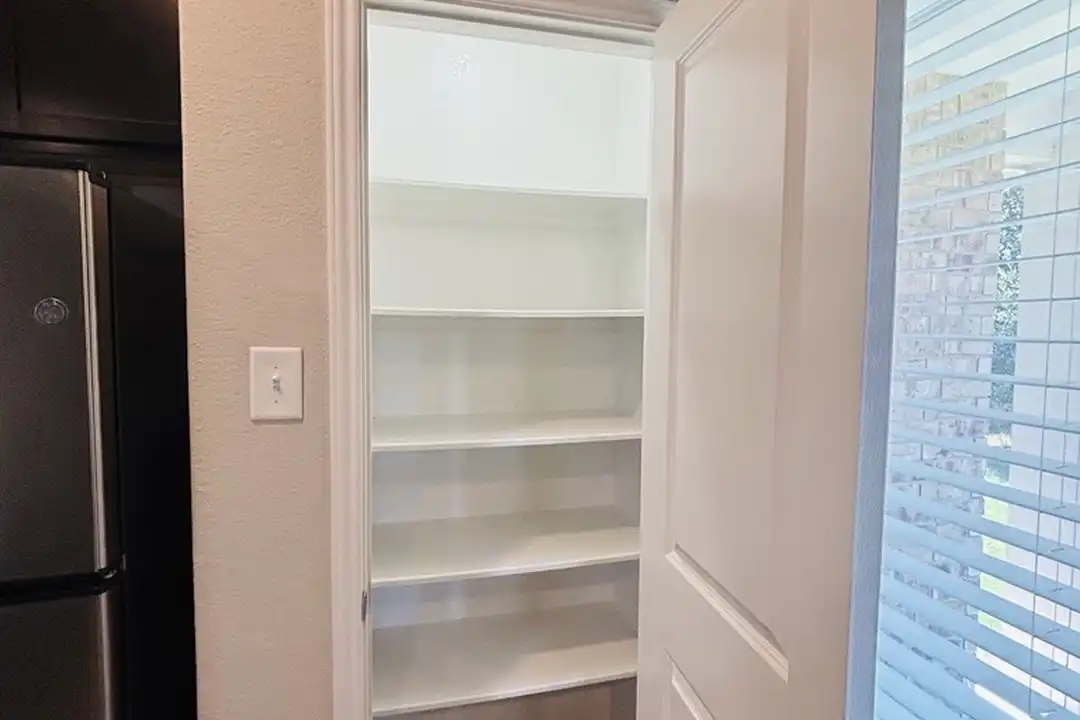 1414 Walden Pond Dr - View 6