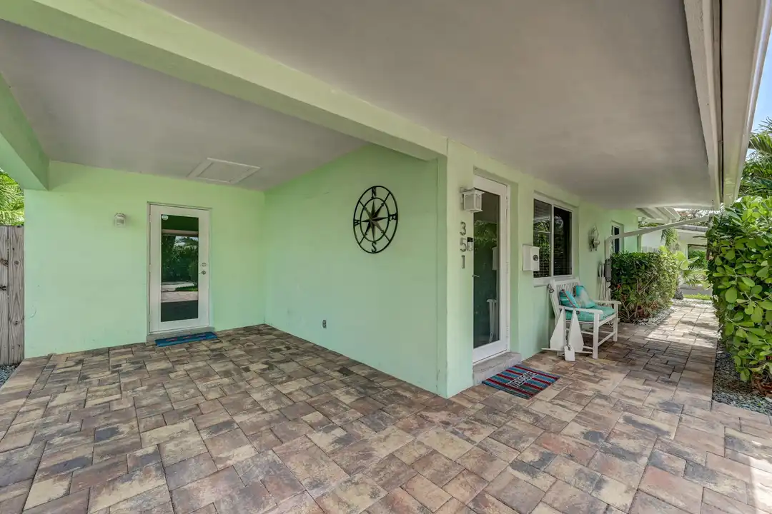 351 NE 41st St - View 6