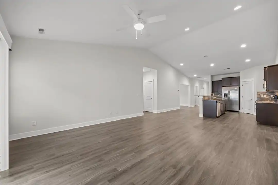 1619 Riverwalk Dr - View 3
