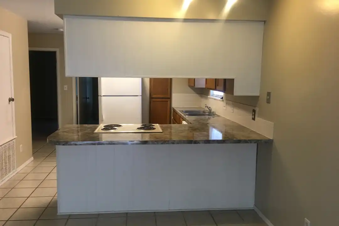 Apartment in Fayetteville - View 3