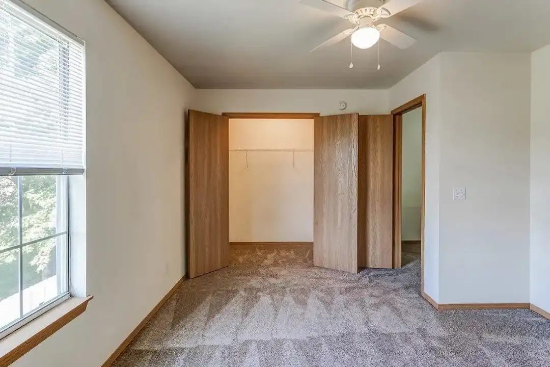 1825 Pleasant Woods Dr unit 1825 - More
