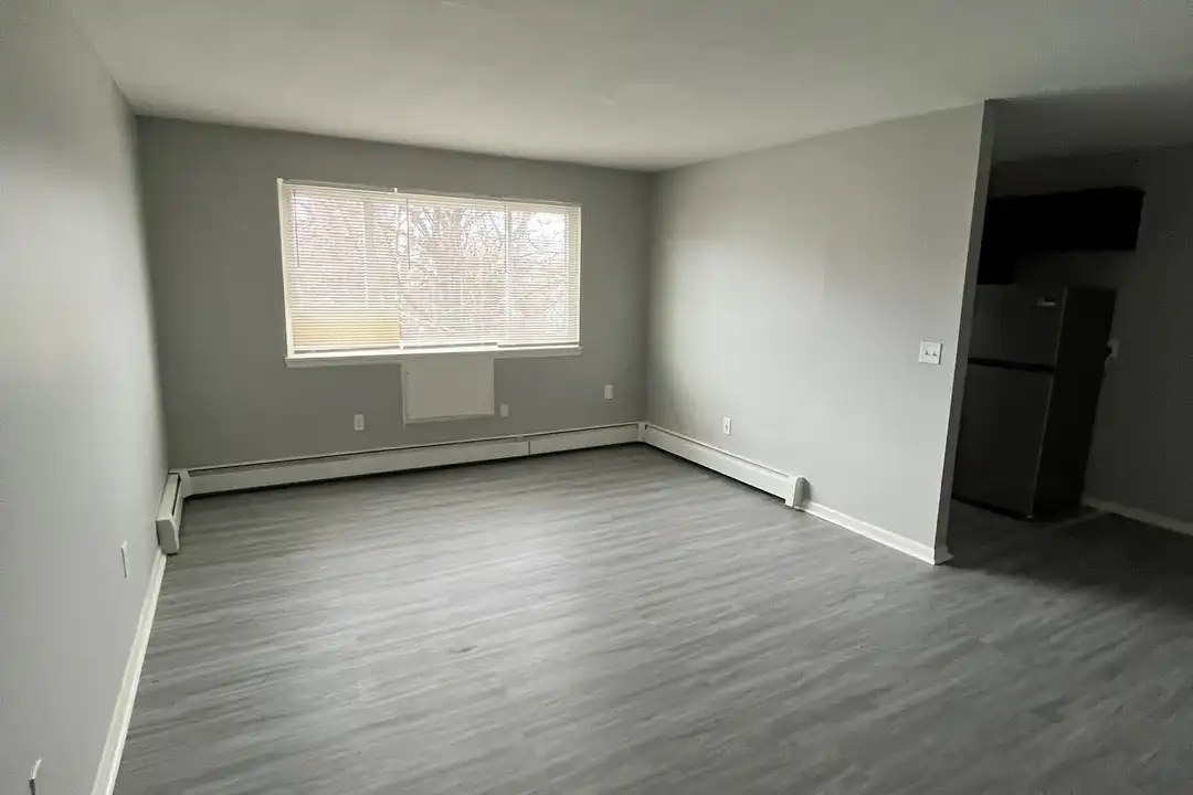 69 Ward Pl unit C03 – photo 1