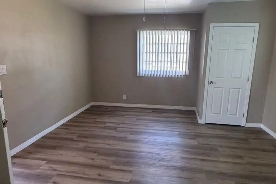 1602 W Juno Ave unit 08-09 - View 5