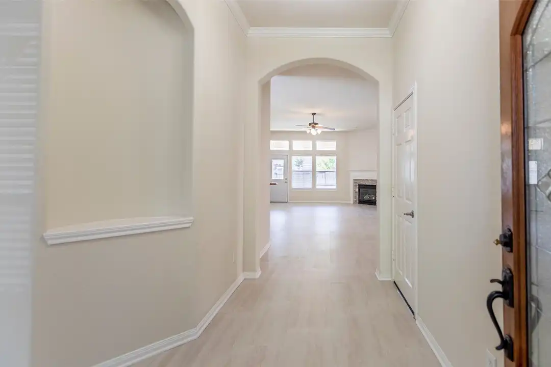 7003 Kendall Lake Ct - View 4