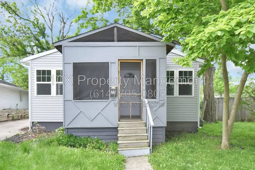 27 Eaton St – photo 1