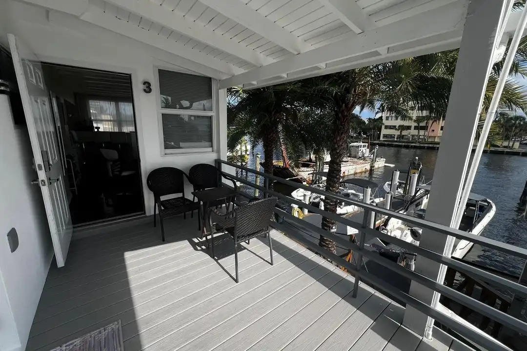 904 NE 20th Ave - View 5