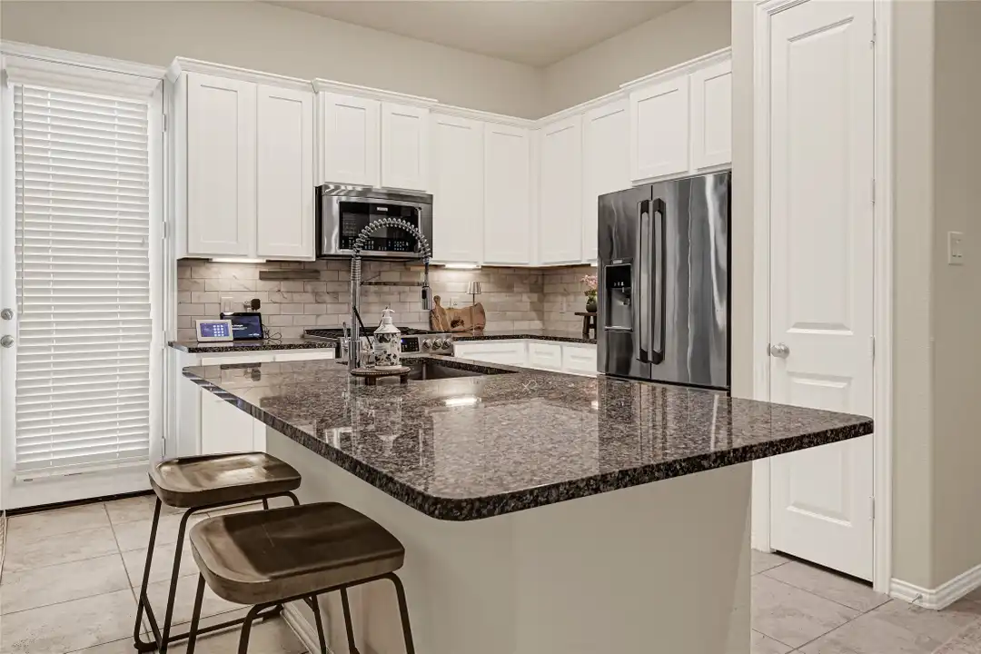 5104 Chapel Heights Dr - More