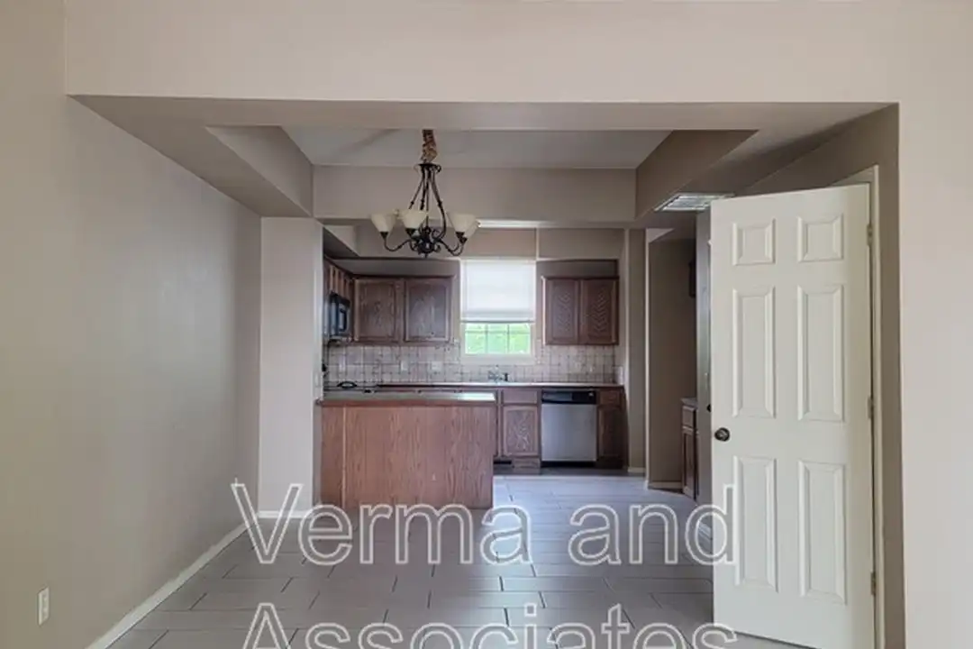 192 Fair St unit 198 - View 3