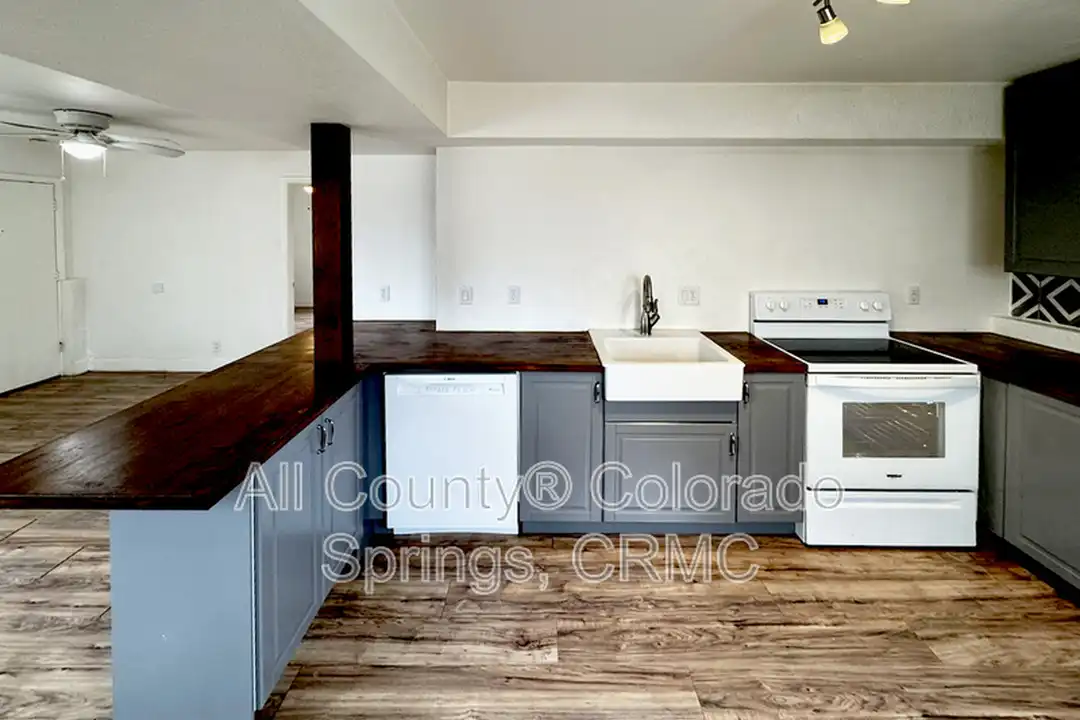 1340 Westend Ave - View 4