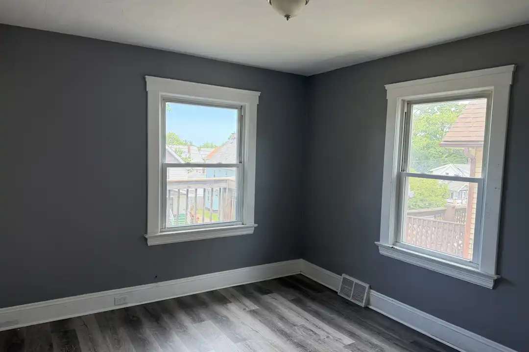 10709 Fidelity Ave – pohled 6