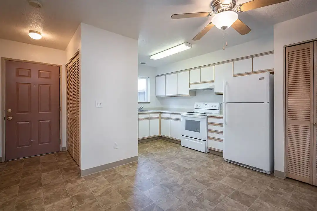 Tuxedo Park Apartments - View 5
