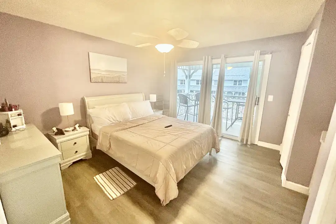 1284 Cypress Cove Ct – photo 1 of 18