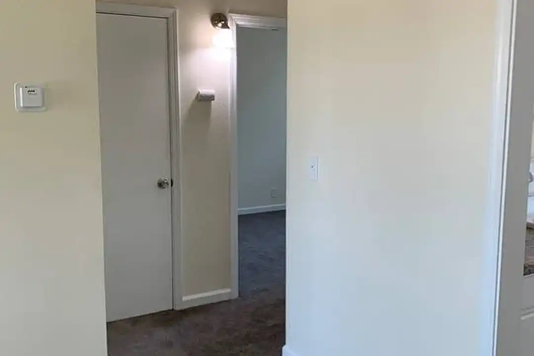 Maple Palms Apartments – photo 1 of 30