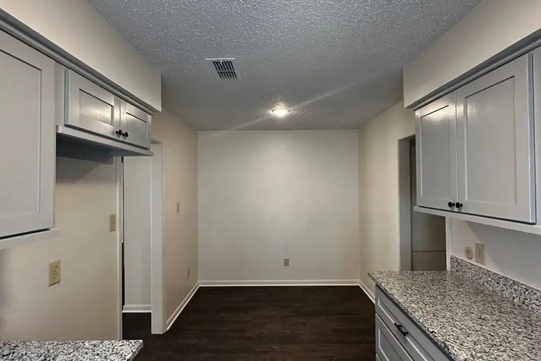 1719-1721 Loring Ln unit 1719 - View 6
