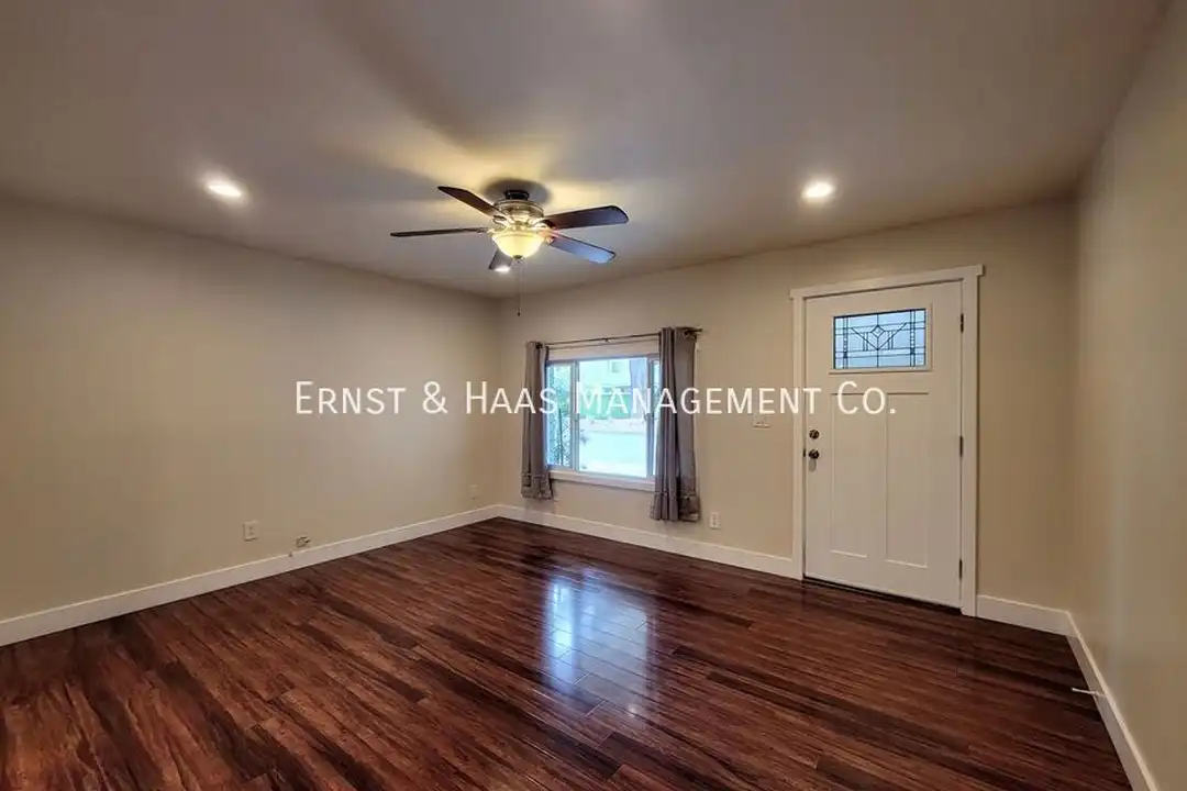 8429 Somerset Blvd - View 5
