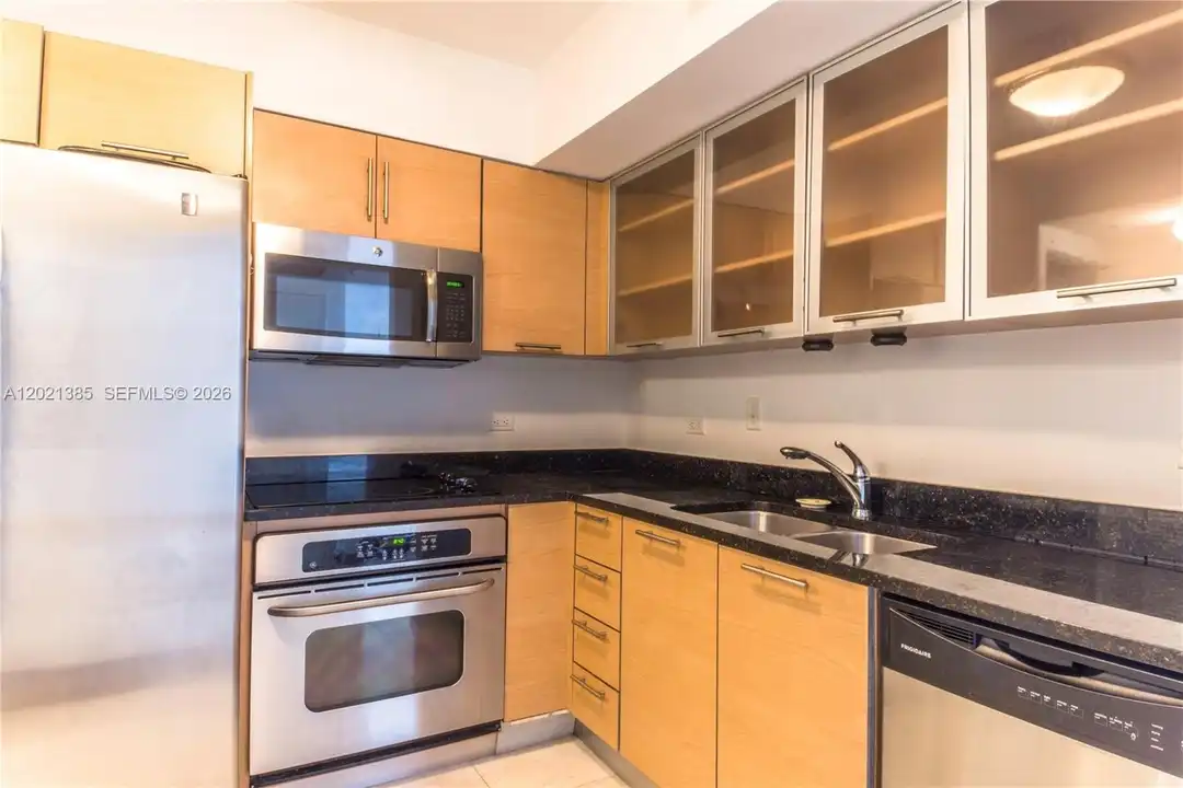 31 SE 5th St #1208 - View 6