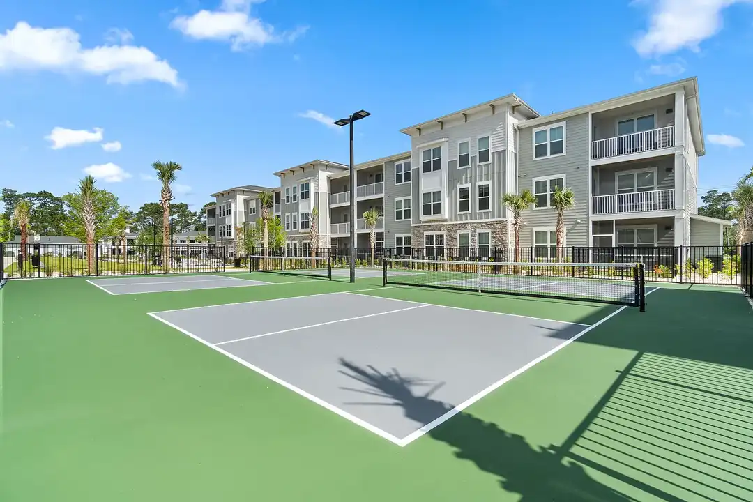 The Quinn Luxury Apartments - View 3