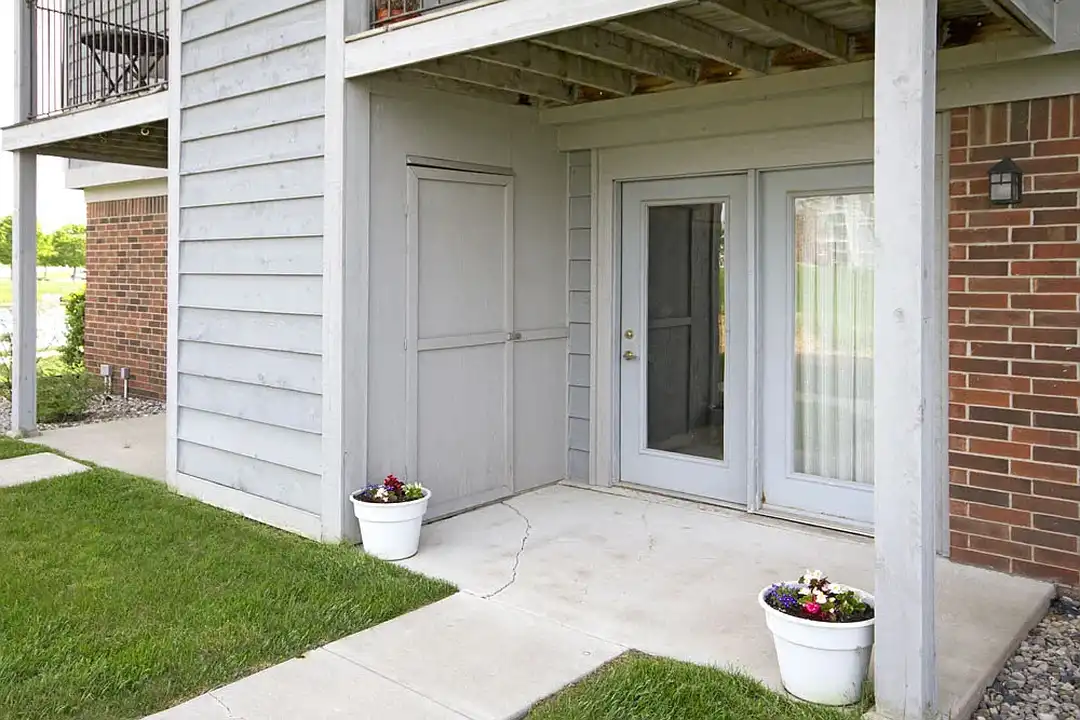 Dupont Lakes Apartments – photo 1